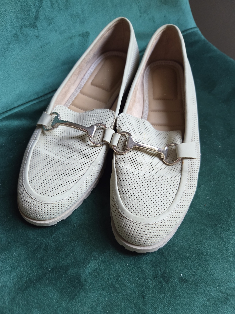 Women’s Cream Perforated Loafers Size 9.5